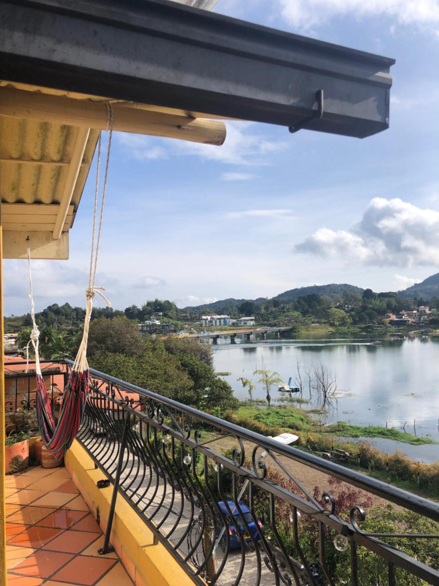 Guatapé Lake View Hostel מראה חיצוני תמונה